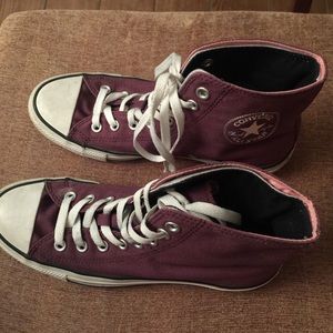Converse hi-top shoes women size 9